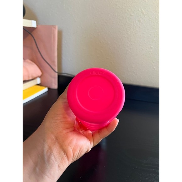 Ello Syndicate Glass Water Bottle With One touch flip top Pink 20Oz - Picture 5 of 8